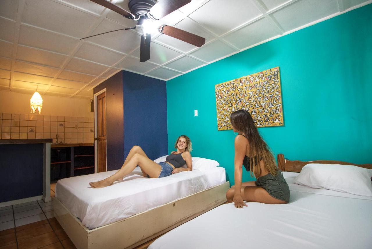 Beds On Bohio Hostel Jacó Extérieur photo